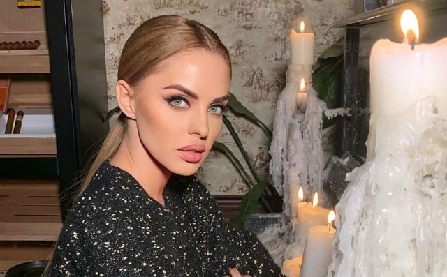 Юлия Ефременкова объяснила, почему воспитывалась бабушкой, а не мамой