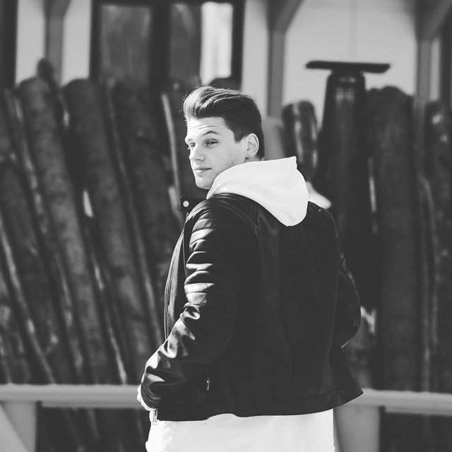 Свежие фото от участников (1.05.2020)