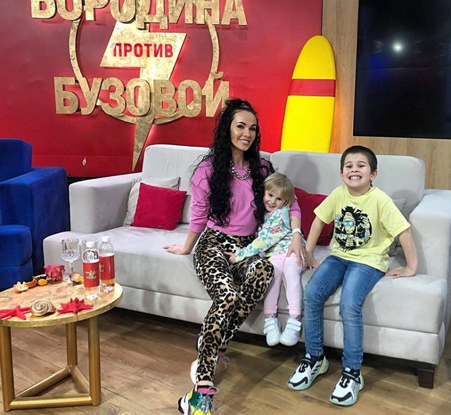 Бывшая жена Меньщикова не оставляет надежды попасть на телестройку