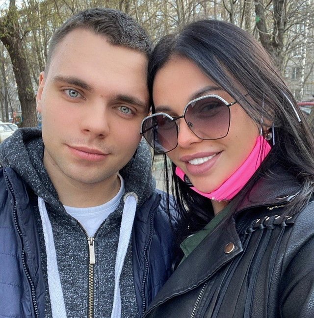 Саша Шева закрутила новый роман