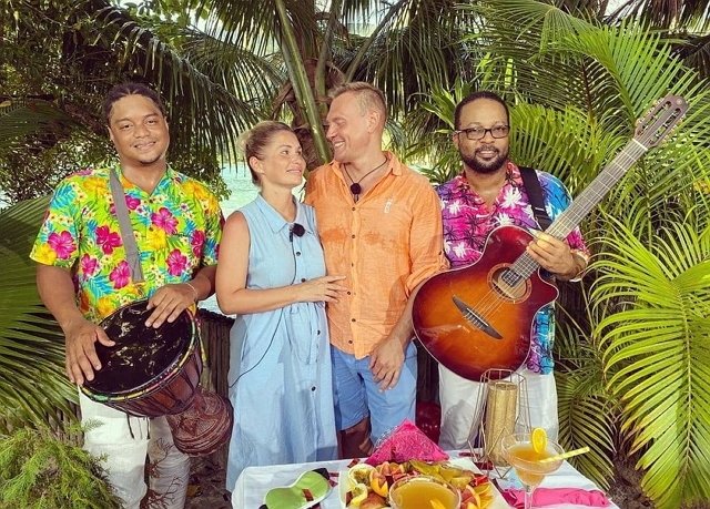 Степан Меньщиков обручился с Ангелиной Монах