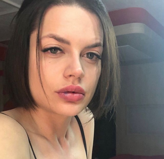 Селена Майер: Первую ночь мы спали вместе