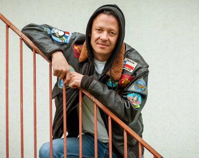 Рома Макеев заговорил о возвращении на телестройку к Селене Майер Рома Макеев заговорил о возвращении на телестройку к Селене Майер