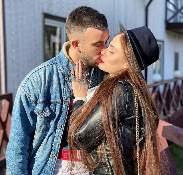 Игорь Григорьев: Мне сложно постоянно с девушкой находиться рядом