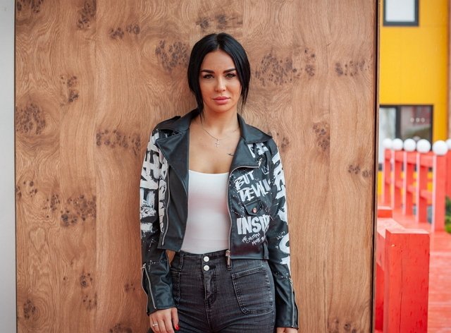 Анна Левченко: Нам нужны документы о разводе