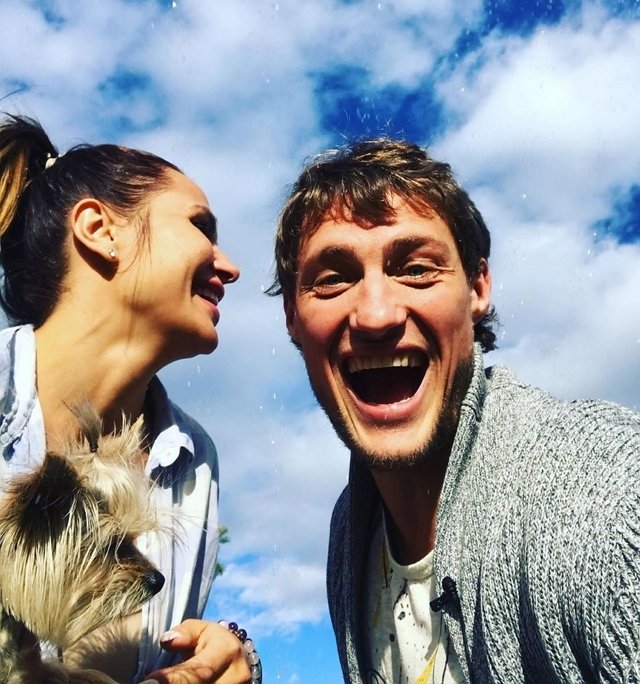 Ксения Задойнова: Муж не устаёт меня радовать