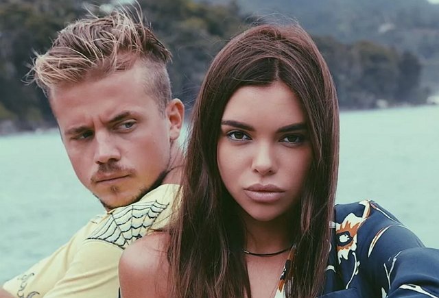 Галимова не может смириться с романтической перепиской Рудакова с другой девушкой