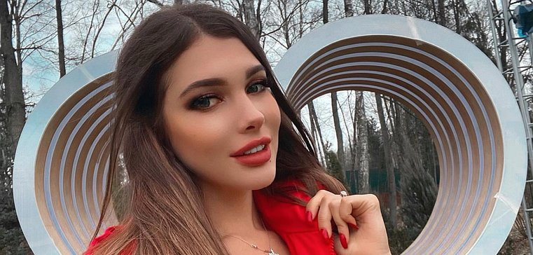 Алеся Семеренко: Страхова Захарьяшу не нужна