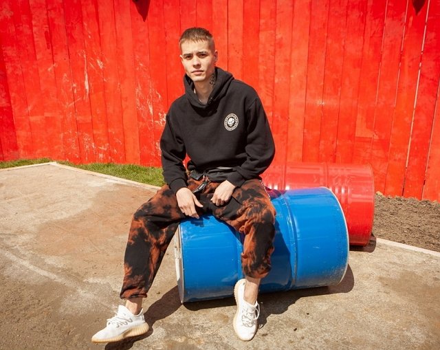 Максим Колесников: Буду работать и заниматься ремонтом