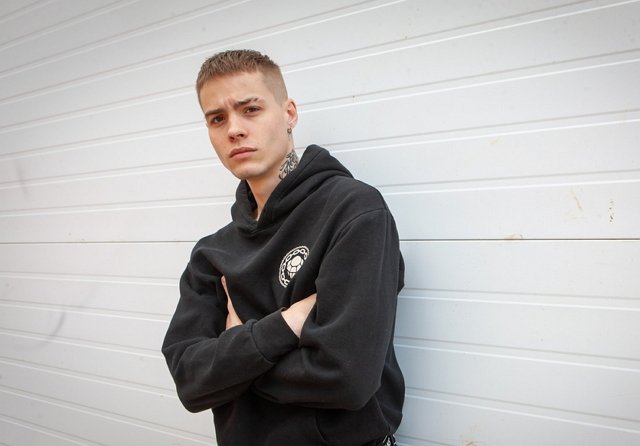 Максим Колесников: У меня нет звёздной болезни