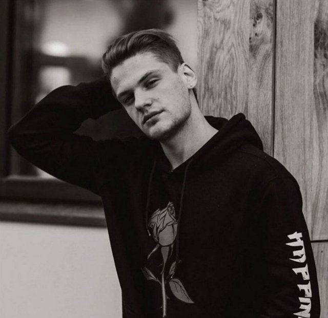 Максим Моргенштерн: Нужен текст и клёвый минус