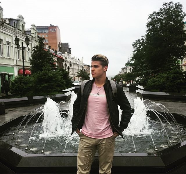 Новенький участник проекта Антон Половной