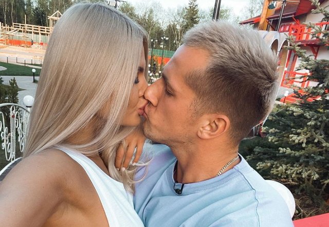 Стрелков обвинил Кобелеву в предательстве