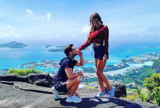 Белая все еще думает о воссоединении с Ромашовым?