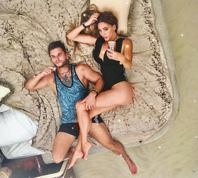 Белая все еще думает о воссоединении с Ромашовым?