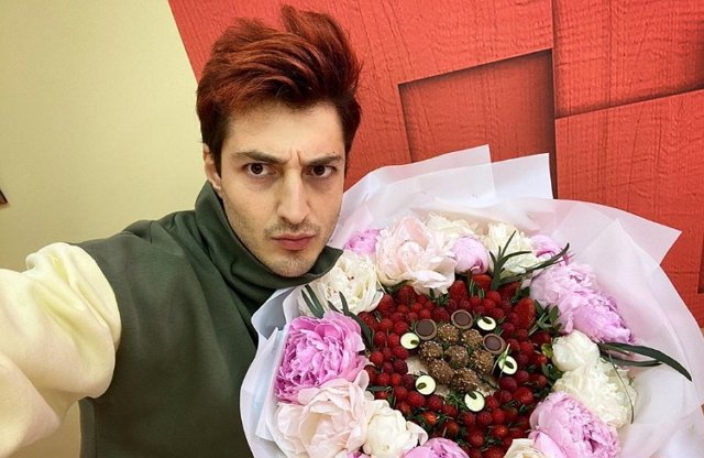 Йося Оганесян стал лысым