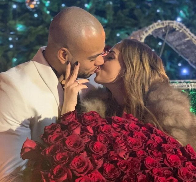 Юля Ефременкова переживает депрессию из-за разрыва с Мондезиром