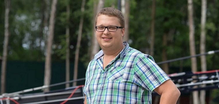 Егор Холявин: Страхова хороша только на расстоянии