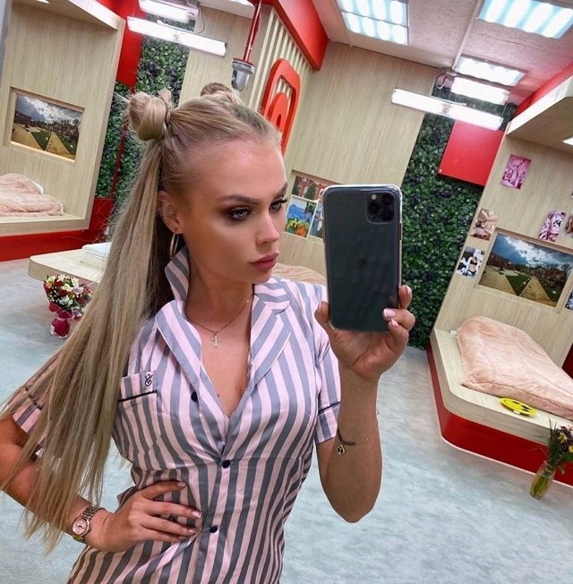 Марина Страхова: Между нами искра