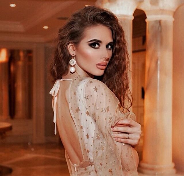 Новая участница проекта Лиза Шабанова