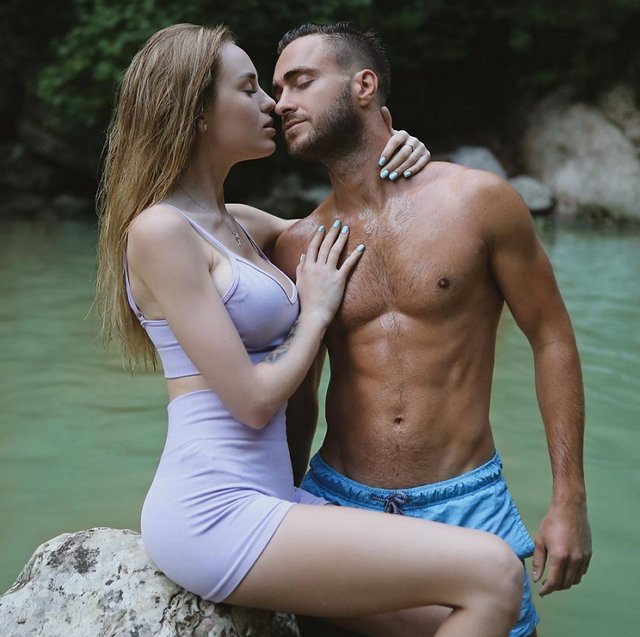 Милена Безбородова: Он хотел, чтобы мы полетели вместе в Москву