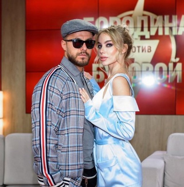 Никита Уманский преподнёс Насте Паршиной помолвочное кольцо