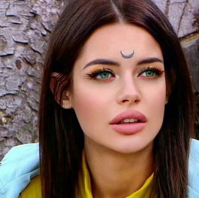 Селена Майер: Каждый шаг по согласованию Селена Майер: Каждый шаг по согласованию