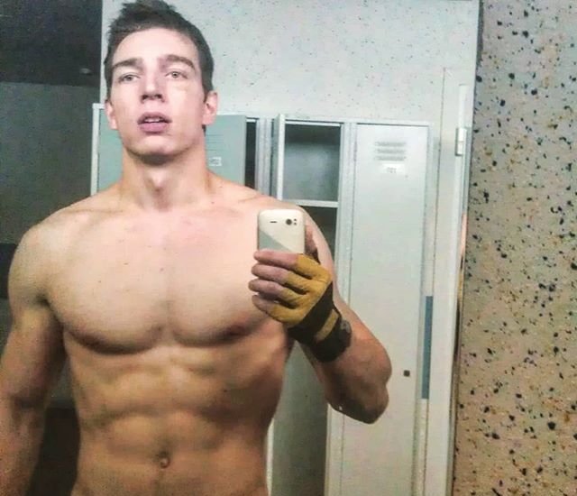 Новенький участник проекта Александр Осколков Новенький участник проекта Александр Осколков