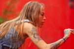 Алья Адхам: Пока мы с Витей ни к чему не пришли