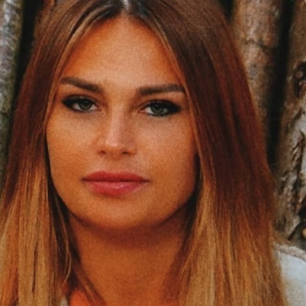 Ксения Задойнова: Сначала я пела в группе Ксения Задойнова: Сначала я пела в группе