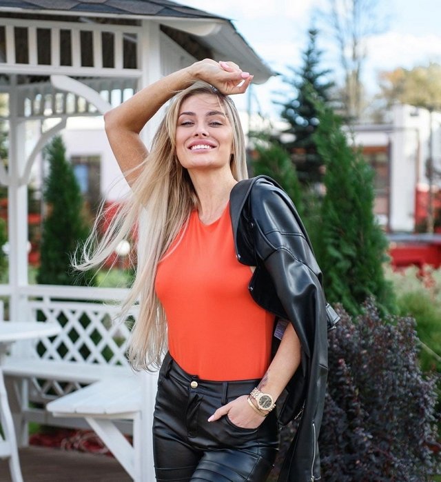 Юлия Жукова: Я бы хотела помочь каждой из вас Юлия Жукова: Я бы хотела помочь каждой из вас