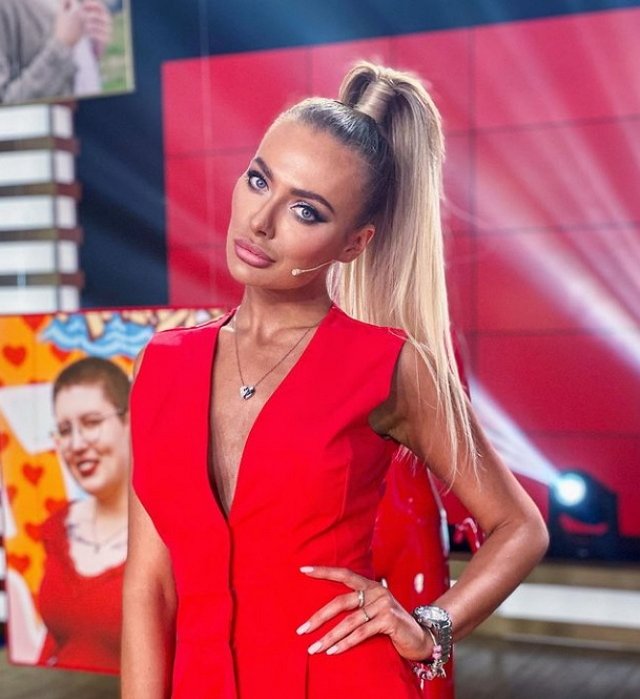 Юлия Жукова: Мы все не идеальны Юлия Жукова: Мы все не идеальны