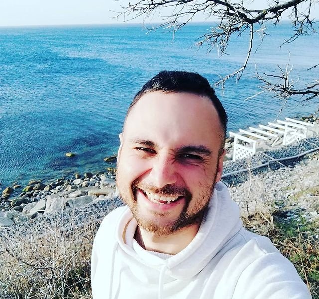 Новенький участник проекта Тарас Карпенко Новенький участник проекта Тарас Карпенко