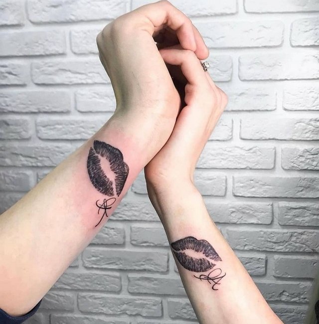 Кристина Дерябина влюблена в девушку! Кристина Дерябина влюблена в девушку!