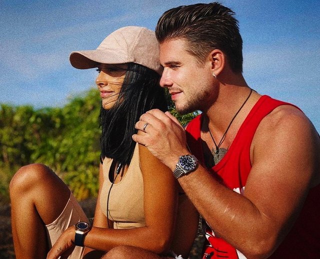 Евгений Ромашов: Да, Кристина? Евгений Ромашов: Да, Кристина?