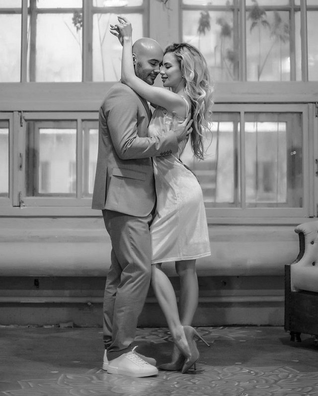 Кристина Черкасова: Не стоит отказываться от подарков!