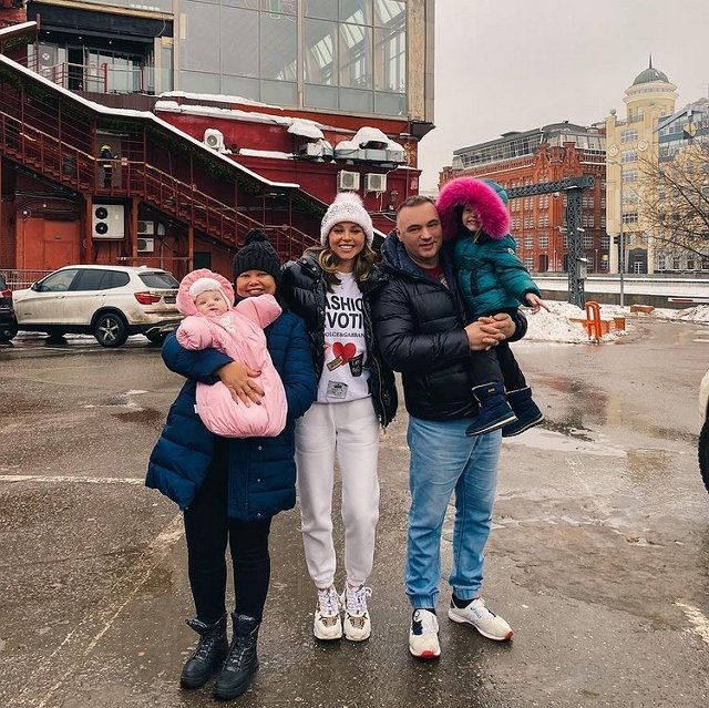 Анастасия Лисова: Прошла неделя, как мы живем вместе Анастасия Лисова: Прошла неделя, как мы живем вместе