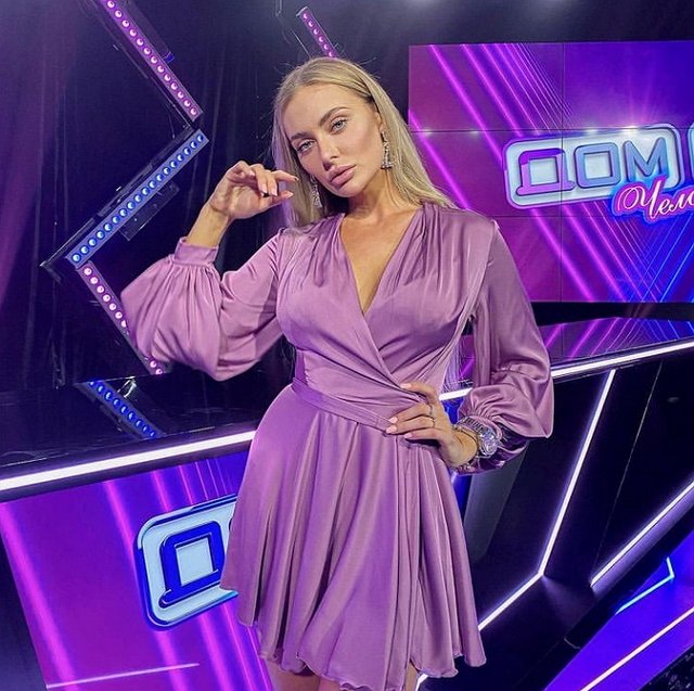 Юлия Жукова: Обрезать каре? Юлия Жукова: Обрезать каре?