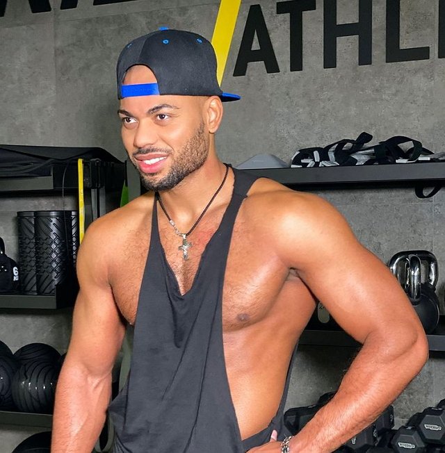 Мондезир: Хотели попасть ко мне на тренировку? Звоните! Мондезир: Хотели попасть ко мне на тренировку? Звоните!