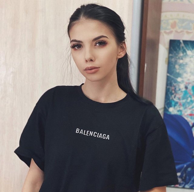 Ирина Пингвинова: Со мной так же знакомятся, хотят общаться Ирина Пингвинова: Со мной так же знакомятся, хотят общаться