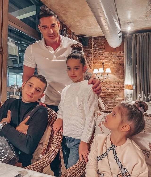 Фотоподборка детей участников (26.04.2021)