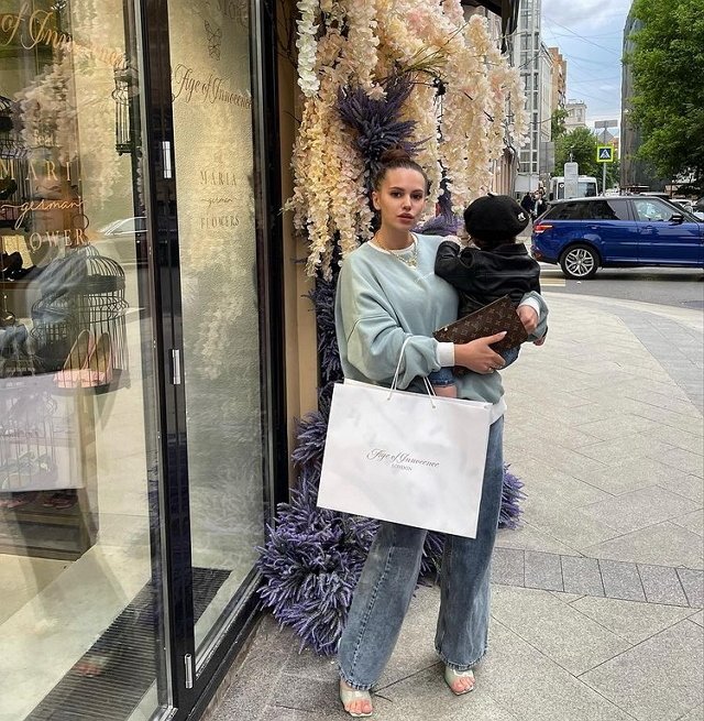 Александра Артёмова: Хоть в обморок падай! Александра Артёмова: Хоть в обморок падай!