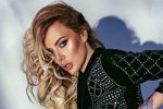 Юлия Жукова: Провожу в телефоне 8-10 часов в день