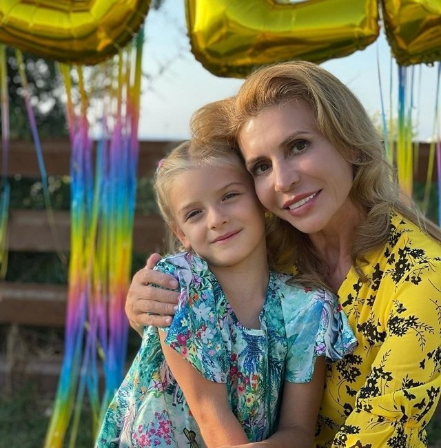 Ирина Агибалова: Какое счастье слышать от внуков: «Бабууууля!» Ирина Агибалова: Какое счастье слышать от внуков: «Бабууууля!»