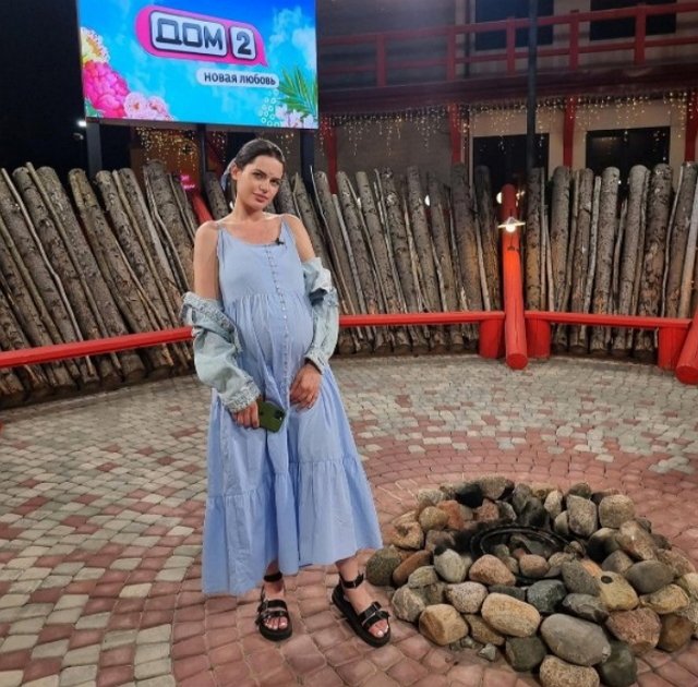 Селена Майер: У него нет понимания, как заботиться о девушке с ребенком Селена Майер: У него нет понимания, как заботиться о девушке с ребенком