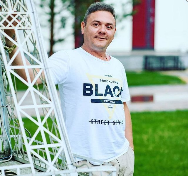 Алексей Иванов: Уже привык и косы заплетать, и готовить Алексей Иванов: Уже привык и косы заплетать, и готовить