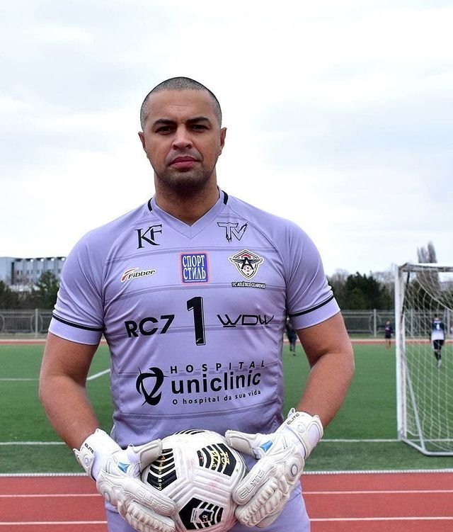 Новенький участник проекта Антонио Нето Новенький участник проекта Антонио Нето