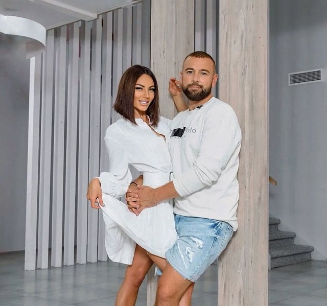 Алексей Адеев: Дорогие мои подписчики, нам нужен ваш совет! Алексей Адеев: Дорогие мои подписчики, нам нужен ваш совет!