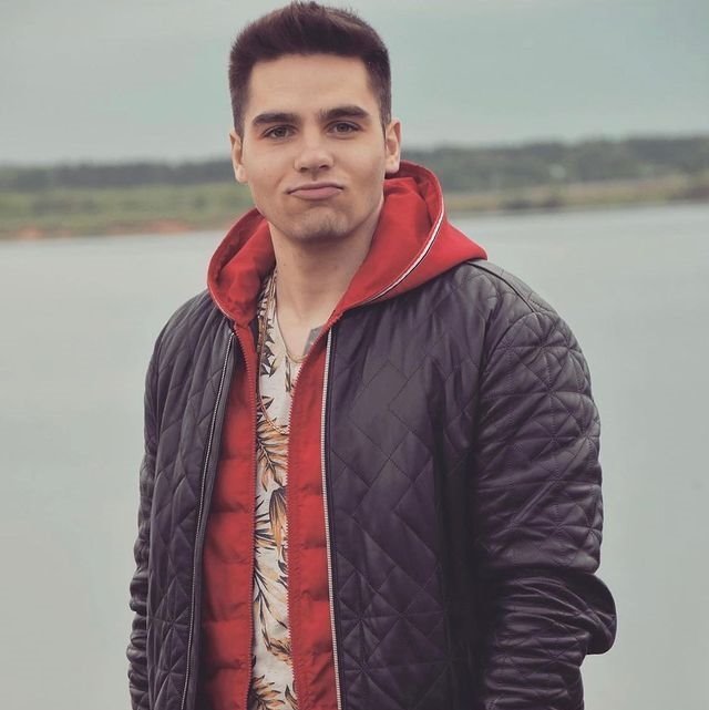 Новенький участник проекта Владимир Вартанян Новенький участник проекта Владимир Вартанян