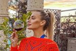 Юлия Жукова: Кто должен зарабатывать больше в отношениях?